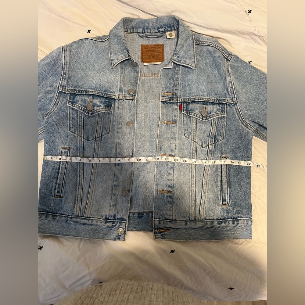 Levi’s Premium Trucker Denim Jacket – Light Wash, Water<Less, Size M - Picture 6 of 10